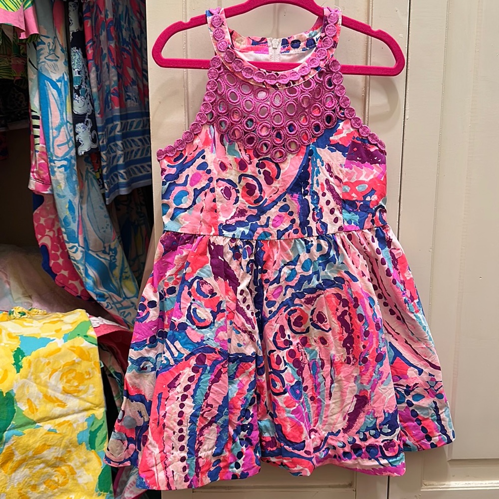 Lilly Pulitzer fit and flare dress absolutely beautiful 😍 size 4 ❤️ LP
